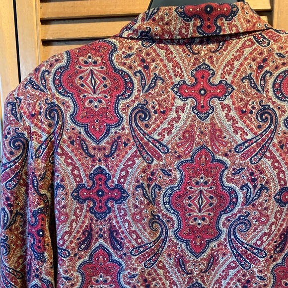Vintage Collections Internationale Red, Navy Blue & Tan Paisley Designs - Picture 10 of 12